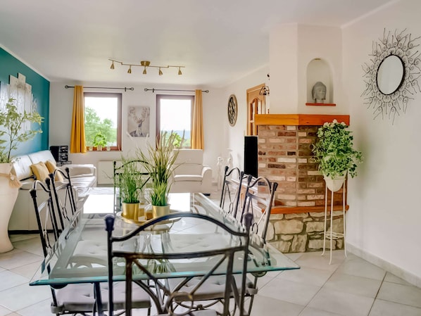 Villa | Dining - Family Escape With Pool (Hamoir)