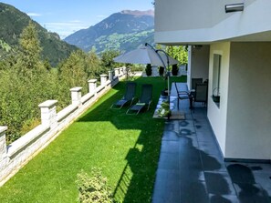 Balcony - Luxurious Apartment in Zell am Ziller With Garden (Gerlosberg)