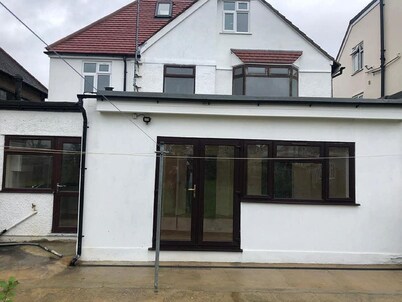 Elegant Holiday Home in London near Wembley Stadium