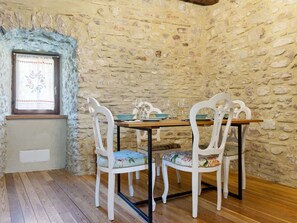 Unclassified image, 5 of 32, button - Rustic Mansion in Scheggino near Marmore Waterfalls (Scheggino)