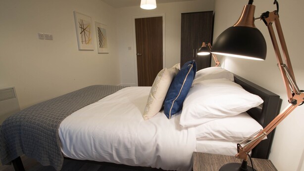 Unclassified image, 1 of 24, button - Alluring 1-bedroom Apartment for Couples in Liverpool (Liverpool)