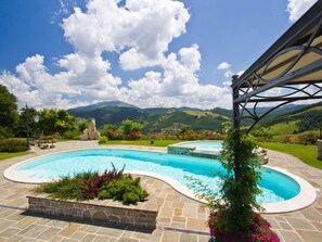 Apartment | Pool