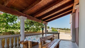 Balcony - Splendid Apartment in Banjole With Terrace (Medulin)
