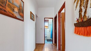 3 bedrooms, bed sheets - Splendid Apartment in Banjole With Terrace (Medulin)