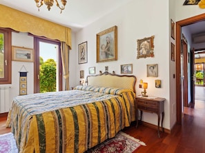 Villa | 3 sovrum, unika möbler och sängkläder