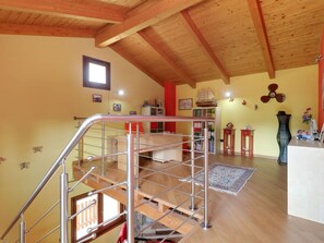 2 bedrooms, individually furnished, bed sheets - Mountain-view Holiday Home in Cusano Mutri With Private Garden (Cusano Mutri)