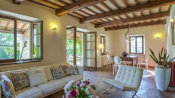 Villa | Living area