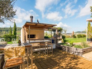 Unclassified image, 2 of 39, button - Cosy Holiday Home in Montefiore Conca - Rimini With Hot Tub (Montefiore Conca)