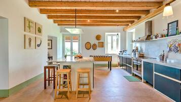 House | Private kitchen | High chair