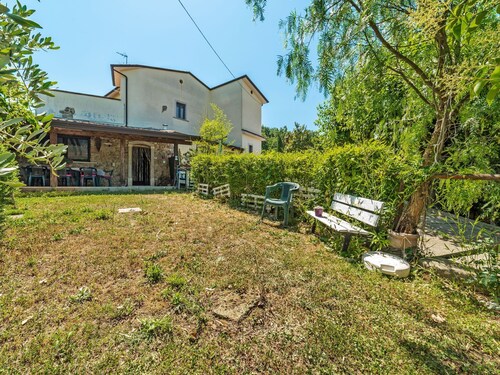 Elegant Holiday Home in Sant'angelo a Cupolo With Garden
