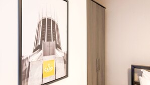 1 bedroom, bed sheets