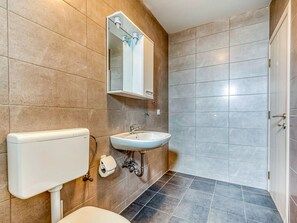 Apartment | Bilik Mandi | Pengering rambut, tuala disediakan 