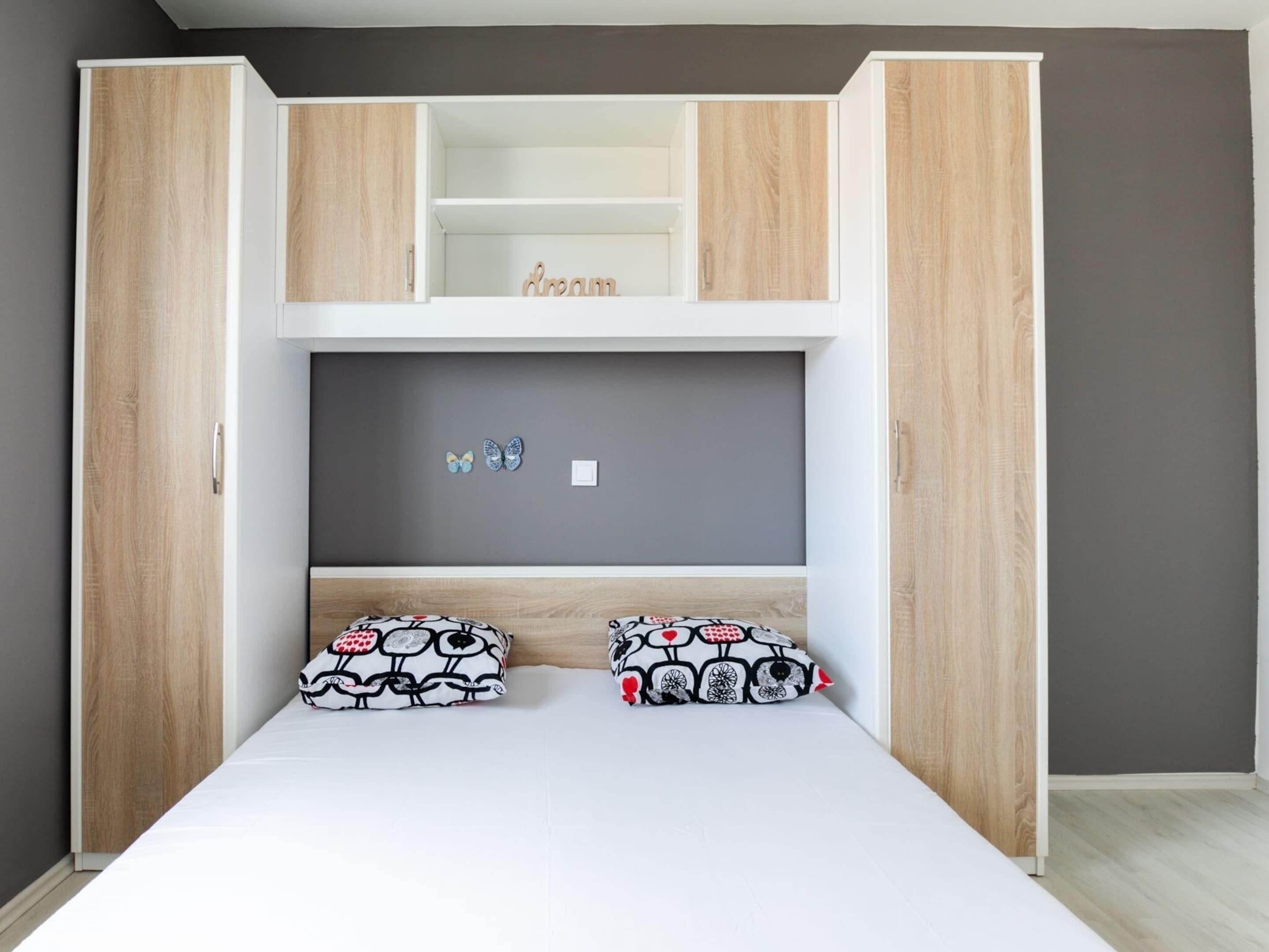 Apartment | 1 bedroom, iron/ironing board, bed sheets