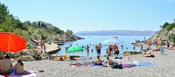 Comfortable Apartment in Novalja near Zrče Beach