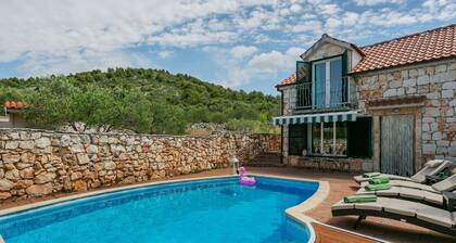 Holiday Home in Marina Near Beaches