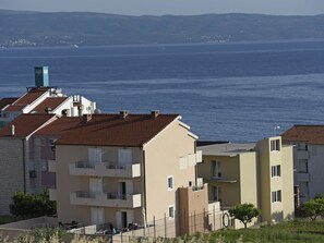 Exterior - Refreshing Apartment in Podstrana With Garden (Podstrana)
