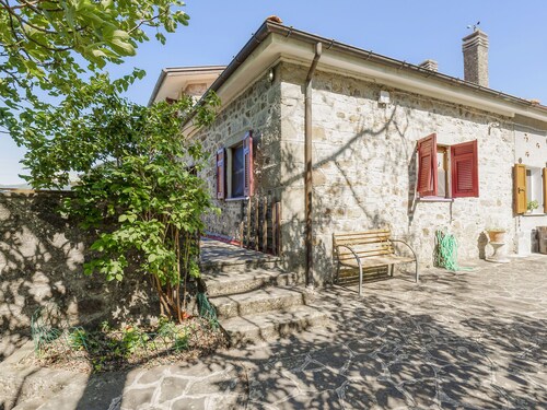 Lovely Holiday Home in Varese Ligure With Garden