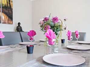 Apartment | Dining