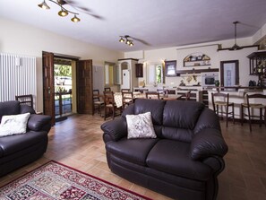 House | Living area - Holiday Home in Fano Near Adriatic Sea (Fano)