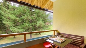 Balcony - Valley-view Apartment in Patergassen With Balcony (Reichenau)