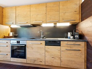 House | Private kitchen - Lovely Holiday Home in Hüttau near Salzburg Airport (Huettau)