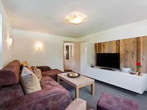 House | Living area - Lovely Holiday Home in Hüttau near Salzburg Airport (Huettau)