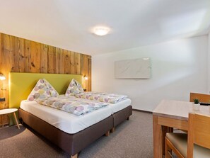 3 bedrooms, bed sheets - Lovely Holiday Home in Hüttau near Salzburg Airport (Huettau)