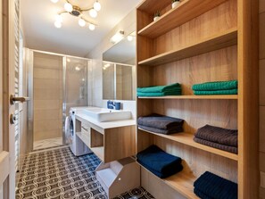 Bathroom - Lovely Holiday Home in Hüttau near Salzburg Airport (Huettau)