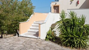 Exterior - Alluring Apartment in Lesvos Island With Swimming Pool (Lesvos)