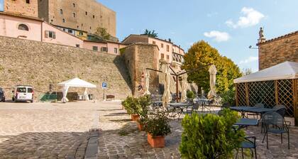 Serene Holiday Home in Montefiore Conca with Hot Tub