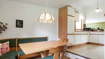House | Dining