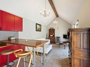 Private kitchen - Cozy Apartment in the Kingdom of Geetbets (Geetbets)