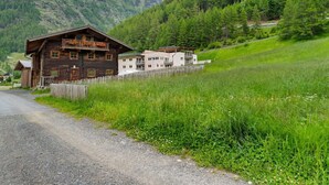 Exterior - Lovely Apartment in Zwieselstein With Balcony (Soelden)
