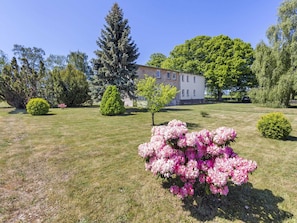 Apartment | Garden