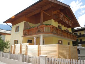 Apartment | Exterior