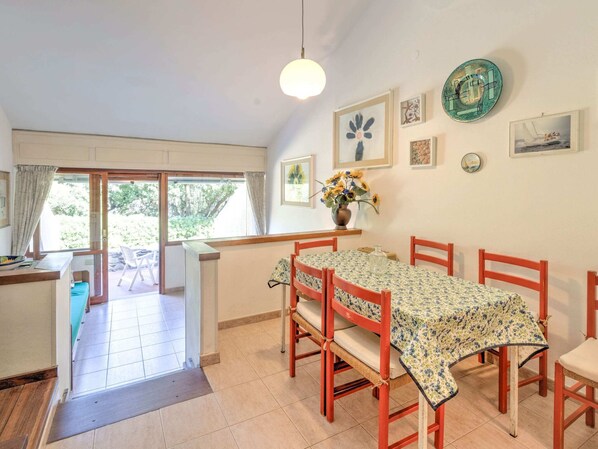 House | Dining
