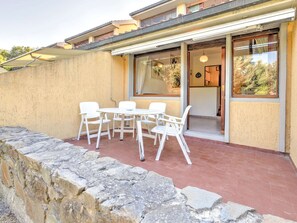 House | Dining - Beachside Holiday Home in Punta Ala (Castiglione della Pescaia)