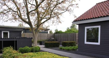 Splendid Holiday Home in Nigtevecht near Sea & Town Center