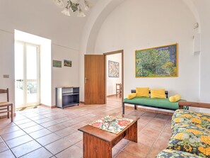 Living room - Sea-view Apartment in Marina di Ragusa With Garden (Ragusa)
