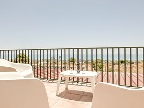 Balcony - Sea-view Apartment in Marina di Ragusa With Garden (Ragusa)
