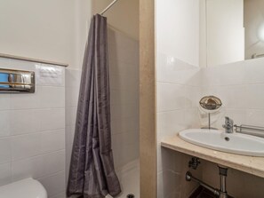 Apartment | Bathroom | Hair dryer