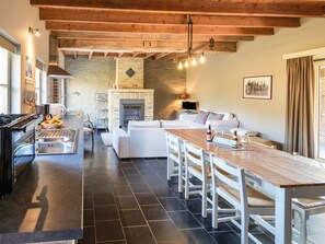 Dining - Serene Holiday Home in Roesbrugge-Haringe near City Center (Poperinge)