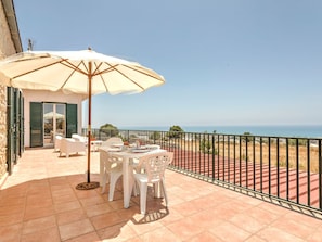 Balcony - Charming Apartment in Marina di Ragusa With Terrace (Ragusa)