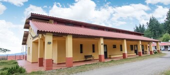 Quaint Holiday Home in Parenti With Garden