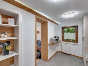 Apartment | Eigene Küche | Hochstuhl