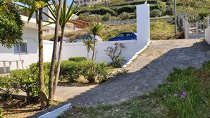Ngoại thất