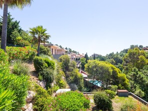 Exterior - Sea-view Apartment in Théoule-sur-mer With Swimming Pool (Theoule-sur-Mer)