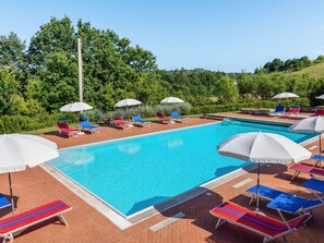 Pool - Lovely Holiday Home in Gubbio With Pool (Gubbio)