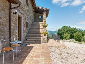 Exterior - Lovely Holiday Home in Gubbio With Pool (Gubbio)