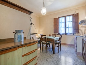 House | Dining